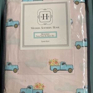 New! Super cute twin size sheet set Pink Sheet Set with Blue Truck Design